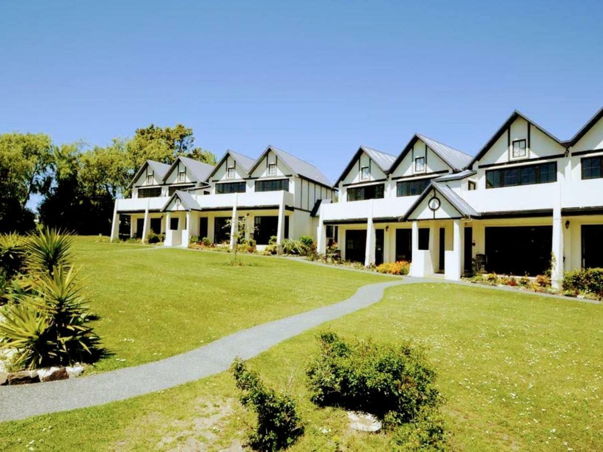 Salty Dog Inn Snells Beach Exterior photo